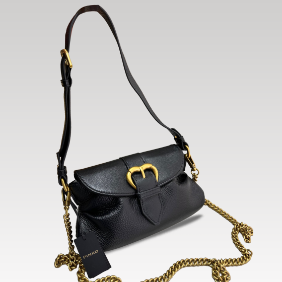 Pinko wrapped her armpits in cowhide