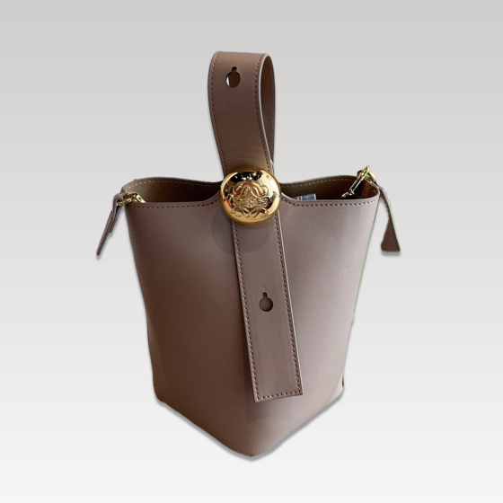 Luo Yiwei Wealth Bucket