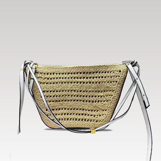 Luo Yiwei straw bag